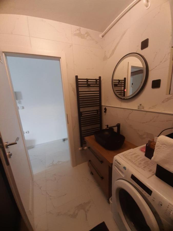Apartment Relax With Infrared Sunshower Varaždin Exterior foto